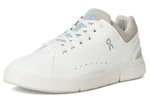 On Women's The Roger Advantage Sneakers - 7