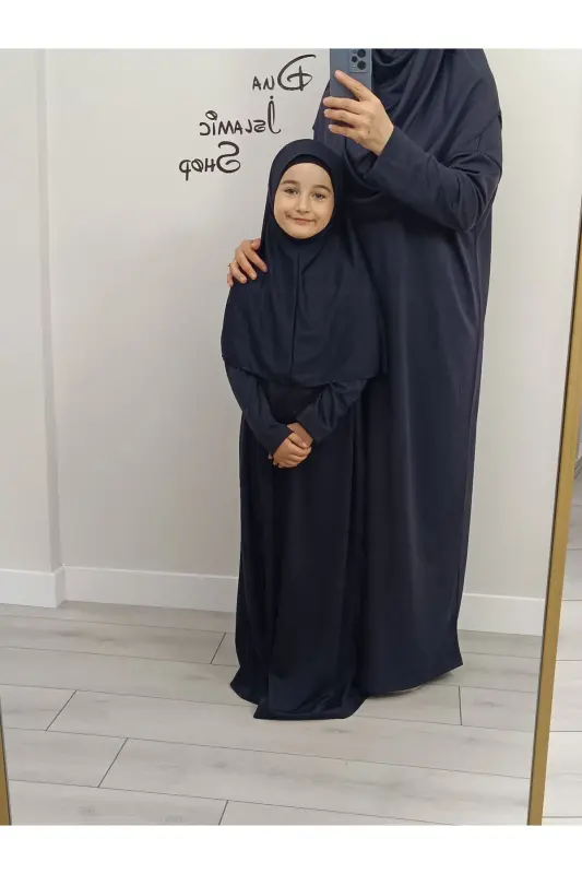 Ona va qiz uchun bir qismli namoz libosi kombinati, namozlik 2 dona (o'lchamlar izohda) - to'q ko'k - DUA' IS