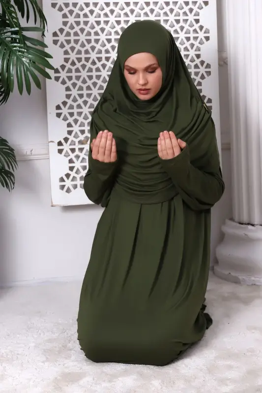 One Piece Practical Headscarf Detailed Robe Prayer Dress 8015 Khaki-Khaki - 5
