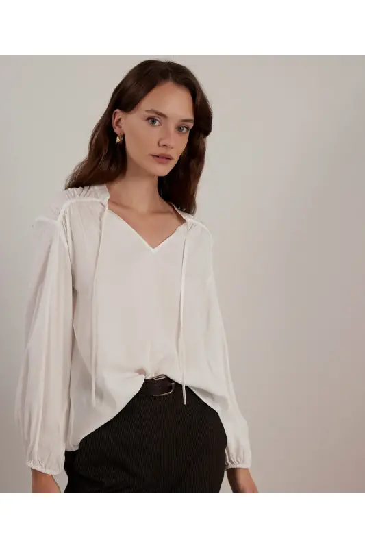 Önü Bağlamalı Bluz-BEYAZ - YARGICI