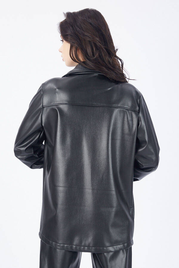 Önü Cepli Düğmeli U Kol Deri Gömlek Gml33163 Siyah-Siyah - 17