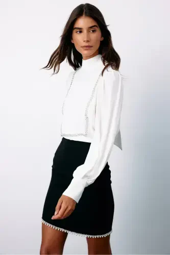 Önü Taş Detaylı Bluz - Ekru-EKRU - SATEEN (1)