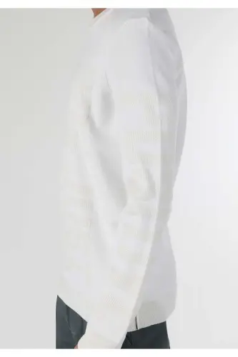 Oq, bisiklet yoqasi, matnli erkak ko'ylagi. Oddiy kesilgan. Cl1062328 - 6