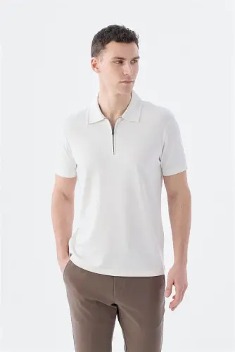 Оқ рангдаги Slim Fit Апаш ёқаси билан футболка - Modazone (1)