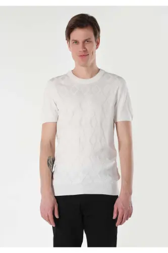 Oq rangli bisiklet yoqa erkaklar ko'ylagi, regular fit. - 4