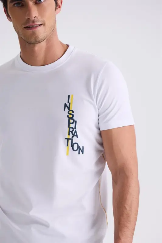 Oq rangli, slim fit, velo yaka futbolka - 3