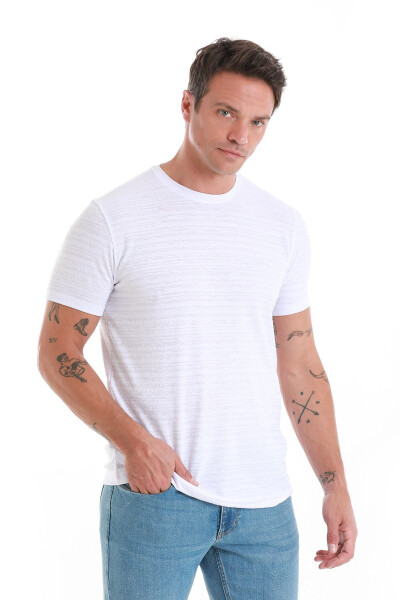 Oq Regular Fit Tekis Velosiped Yoqali Футболка - Oq - HATEMOĞLU