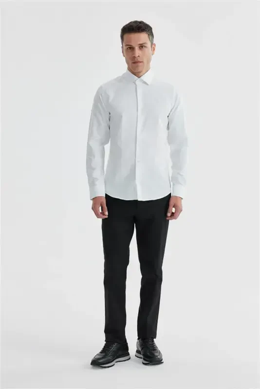 Oq sarg'ish Slim Fit naqshli paxta Ko'ylak - JAKAMEN