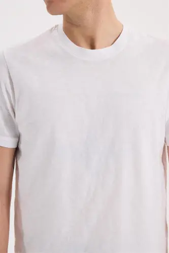 Oq Slim Fit Dumaloq Yoqa Naqshli 100% Paxta T-Shirt - 3