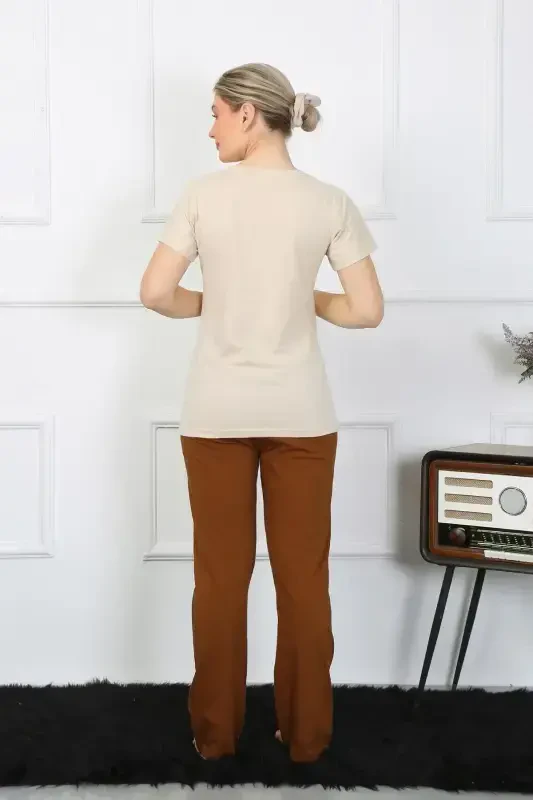 Oq tanli qisqa yengli trikotaj pijama to'plami 4209 - 4