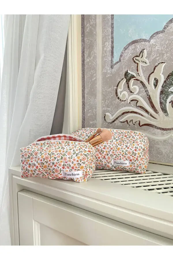 Orange Crispy Flower Pattern Makeup Bag - 1