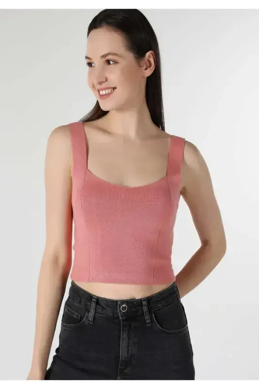 Orange women's athletic top, square neck, slim fit, crop - 3