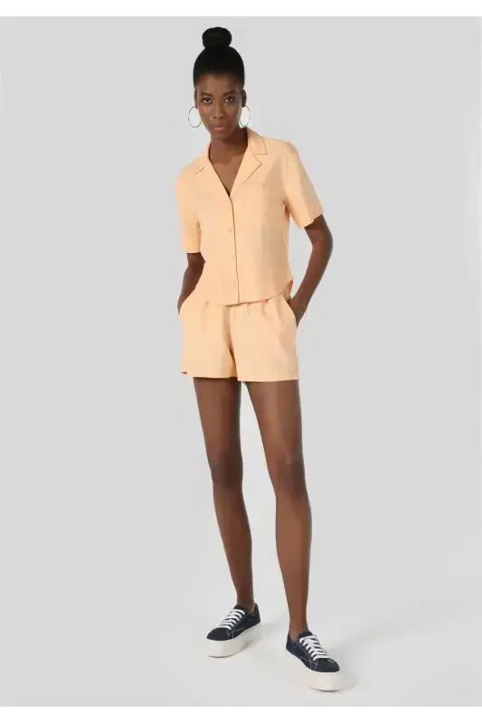 Orange women's shorts - COLIN’S