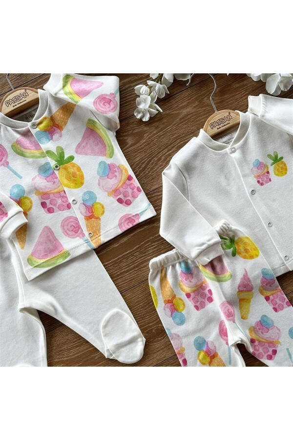 Organik paxta 4-qavatli chaqaloq uchun yuqori va pastki kiyimlari bilan pijama to'plami Cupcake - 1