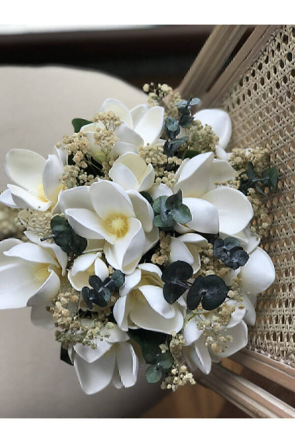 Organization Magnolia Bridal Bouquet - 15