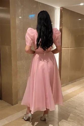 Organze Şifon Kumaş Kısa Kol Midi Boy Elbise - PEMBE - 5