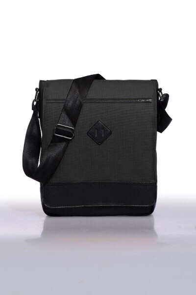 Orjın Unisex 11 Vertical Postman Crossbody Shoulder Bag - Black 