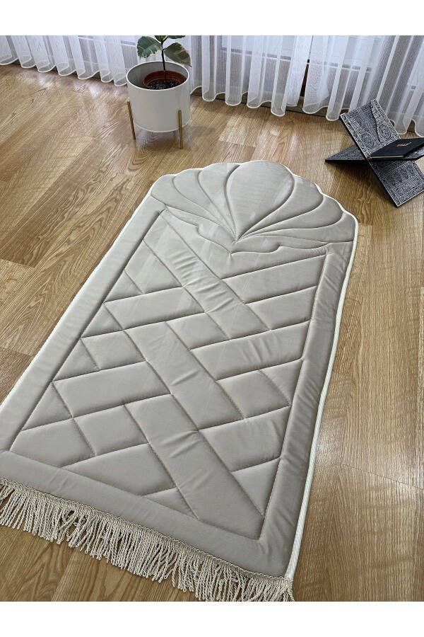 Orthopedic foam, knee-friendly cotton velvet prayer rug. - 3