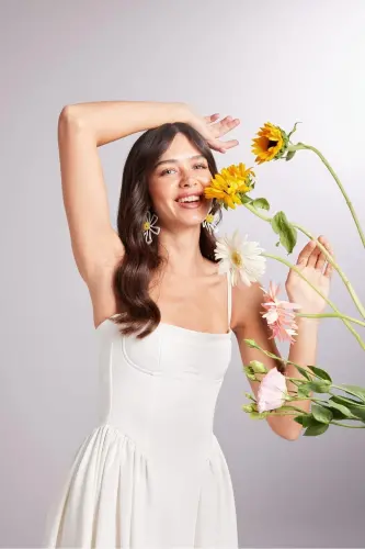 Osiladigan globusli uzun ko'prikli ko'ylak oq - 6