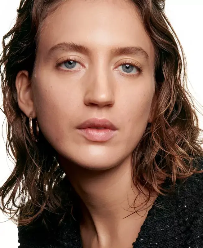 Осветляет – Увлажняет – Защищает – B40 - 3