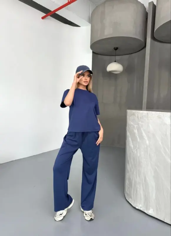 Osy Modal Yumuşak Dokulu Kumaş Kısa Kollu Bluz Rahat Pantalon Ikili Takım- Lacivert - BÜYÜKBEDENIZ