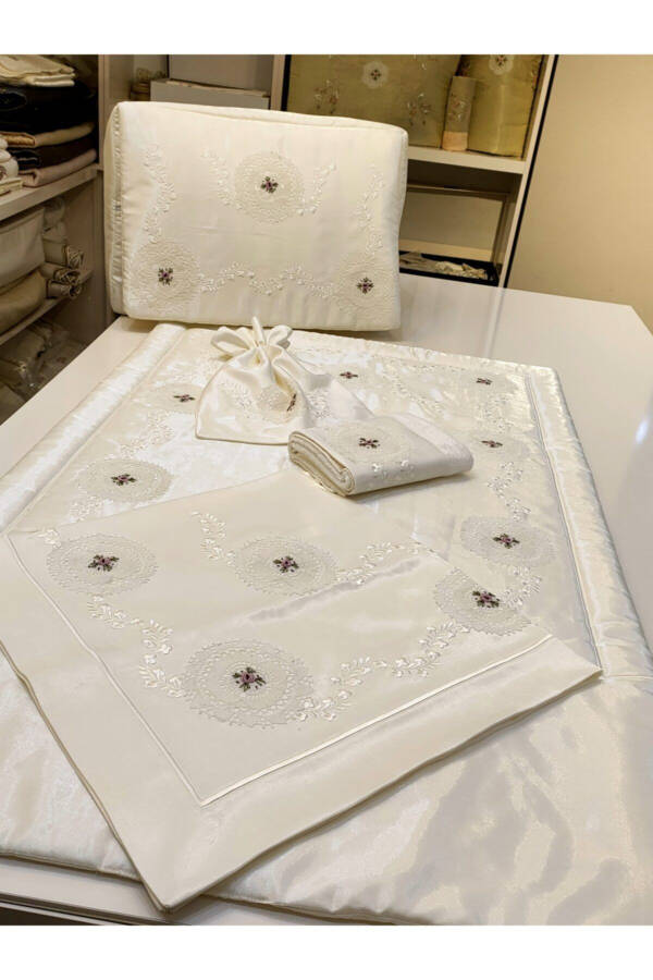 Our 5-Piece Handmade Needle Lace Rococo and Embroidered Prayer Rug Set - 8