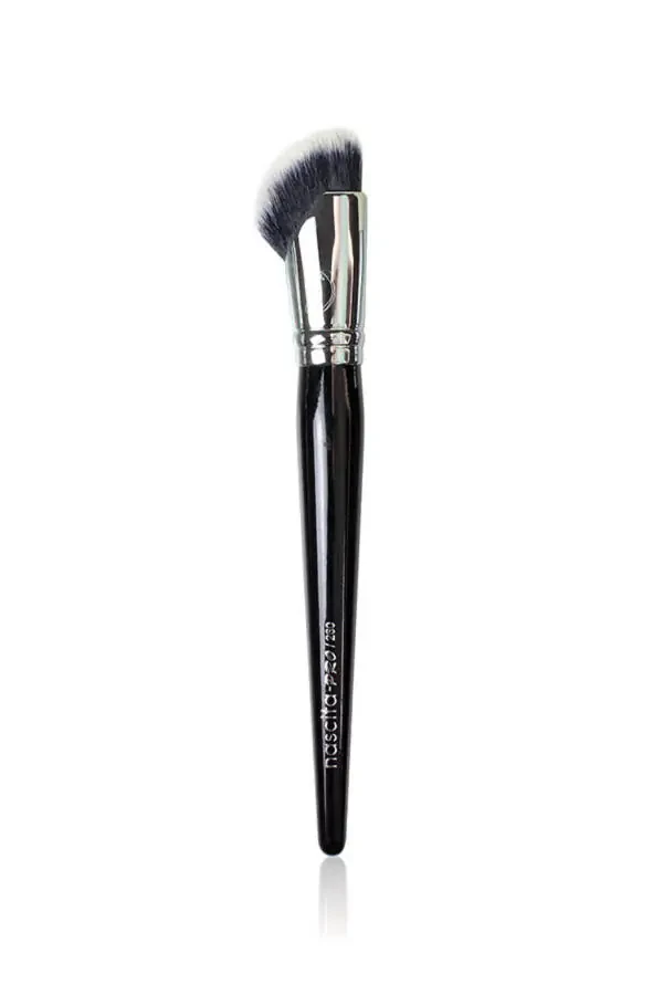Oval Shaped Concealer Brush 136+Nascita Pro Angled Contour Brush 260 - 3