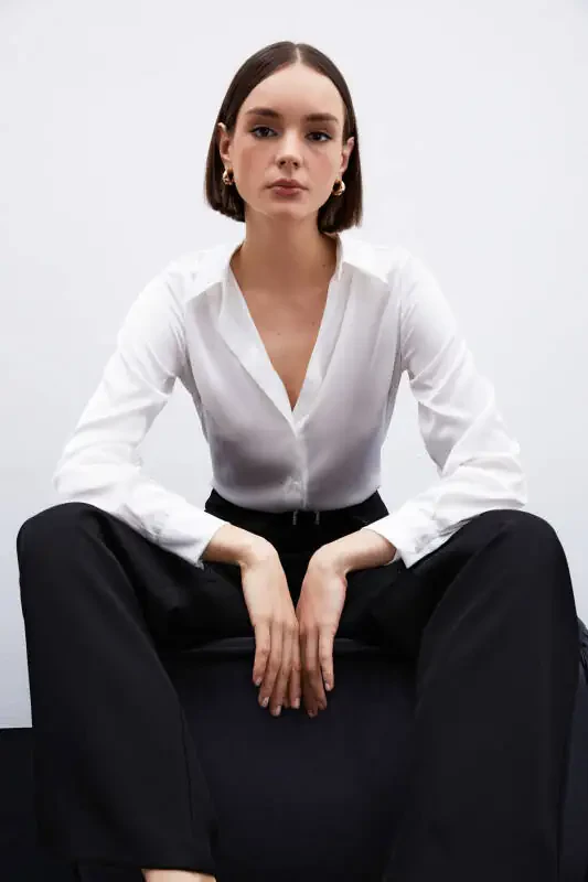 Оверсайз атласная рубашка - Экру - 2