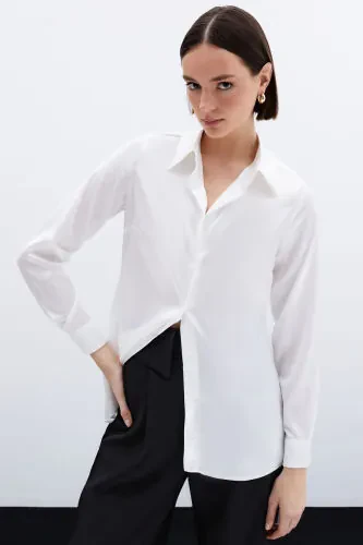 Оверсайз атласная рубашка - Экру - 7