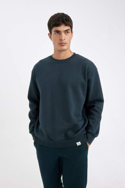 Oversize Fit Bisiklet Yaka Basic Sweatshirt Koyu Yeşil - 1