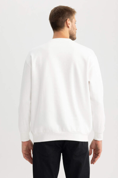 Oversize Fit Crew Neck Basic Sweatshirt Off White - 20