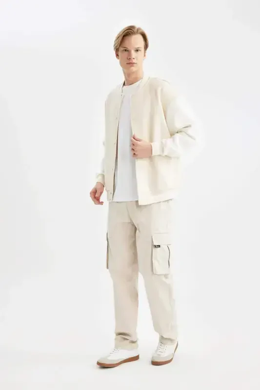 Oversize Fit Orqa Tomonida Chop Ettirilgan Kollej Yoqali Bomber Ko'ylagi Yumshoq Mo'yna Qoplamasi B8157ax24sp - 5