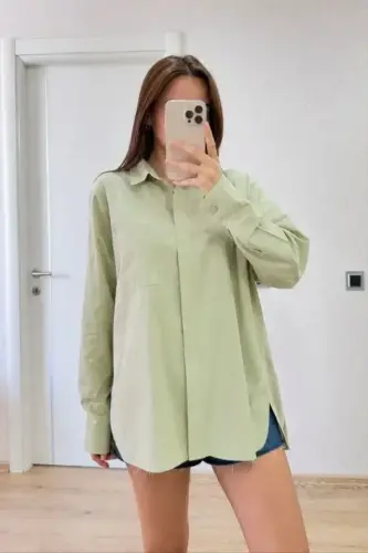 Oversize Pens Detaylı Cepli Yırtmaçlı Rahat Kalıp Poplin Gömlek - Yeşil - 4