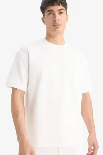 Oversize Geniş Kalıp Bisiklet Yaka Ağır Kumaş Basic Düz Kısa Kollu Beyaz Tişört-Beyaz 