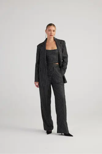 Oversize Kesimli Yaltiroq Chiziqli EdenBlazerKostyum Qora - 7