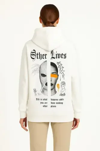 Oversize Three-Thread Brushed Hooded Sweatshirt – White “Other Lives” Front and Back Printed, Kangaroo Pocket, Ribbed Comfortable Winter Model White - 3