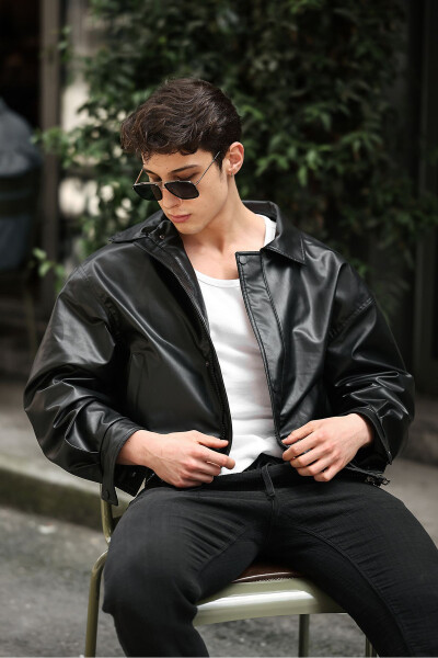 Oversize Vintage Men's Black Leather Jacket - 3