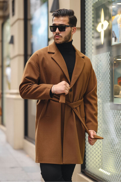 Oversized, belted, relaxed fit wool coat. - 1