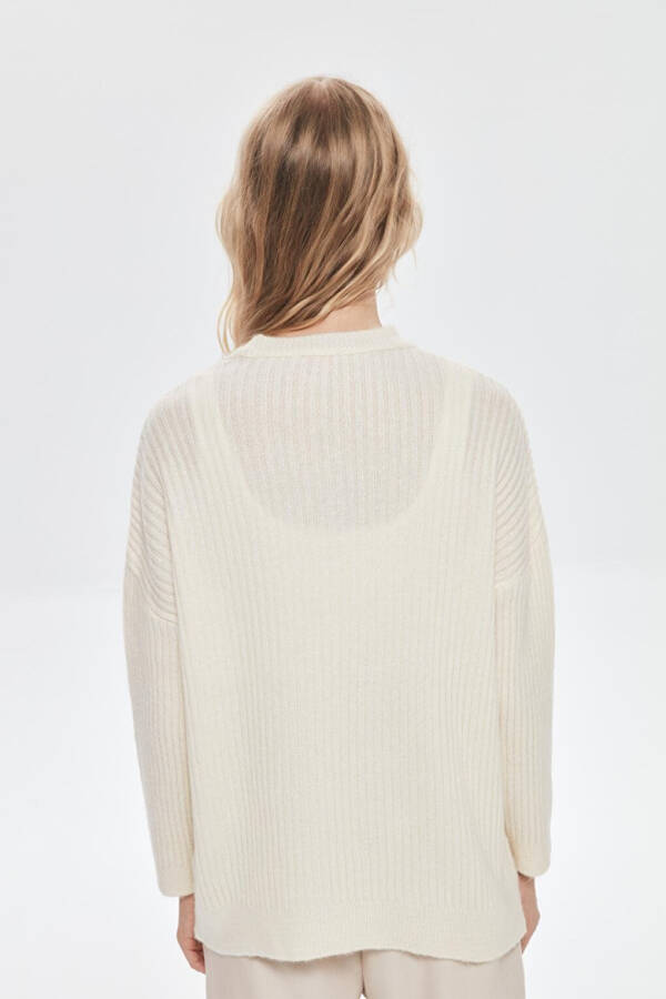 Oversized Crewneck Sweater Ecru - 12