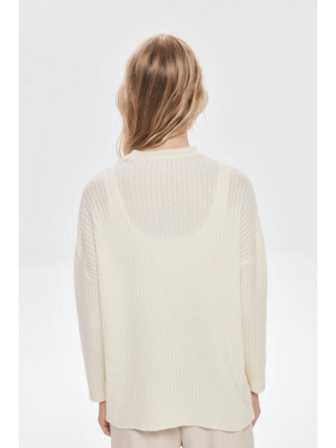 Oversized Crewneck Sweater Ecru - 8