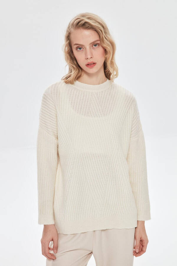 Oversized Crewneck Sweater Ecru - 17