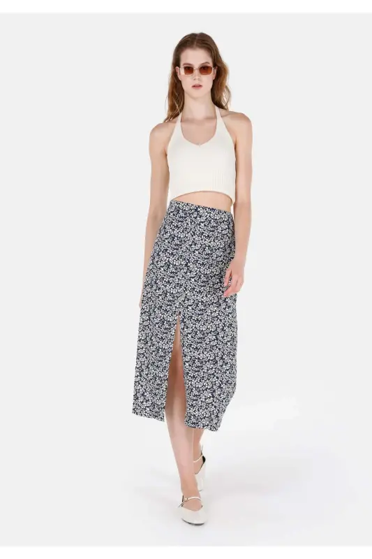 Oversized fit, floral print navy blue women's skirt. - COLIN'S