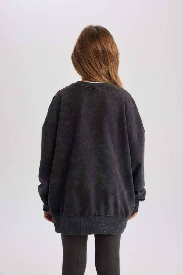 Oversized Loose Cut Patterned Sweatshirt with Soft Furry Collar for Girls Charcoal - 6