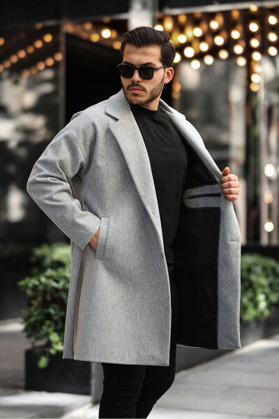 Oversized, relaxed fit, men's wool coat with belt. - 4