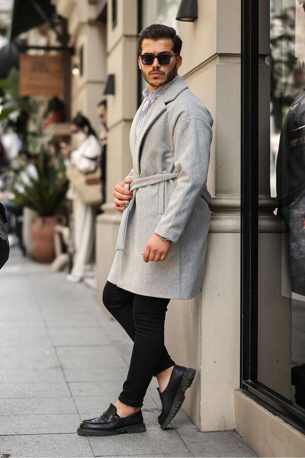 Oversized, relaxed fit, men's wool coat with belt. - 6