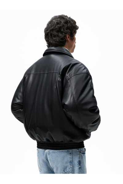 Oversized Vintage Men's Black Leather Jacket - 11