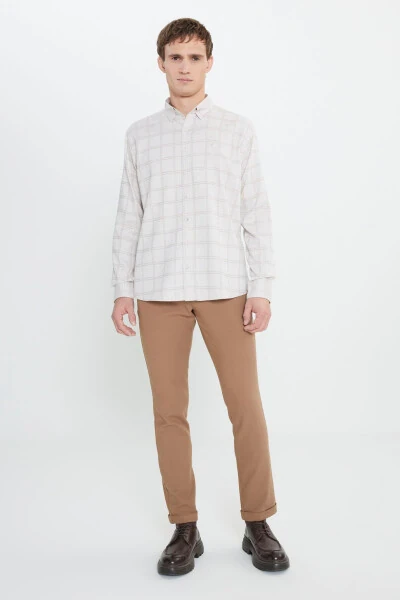 Oxford Regular Fit Qulay Kesimli Yopiq Tugmali Yoqali Kvadrat Bej Ochiq Jigarrang Ko'ylak - ALTINYILDIZ CLASSICS (1)