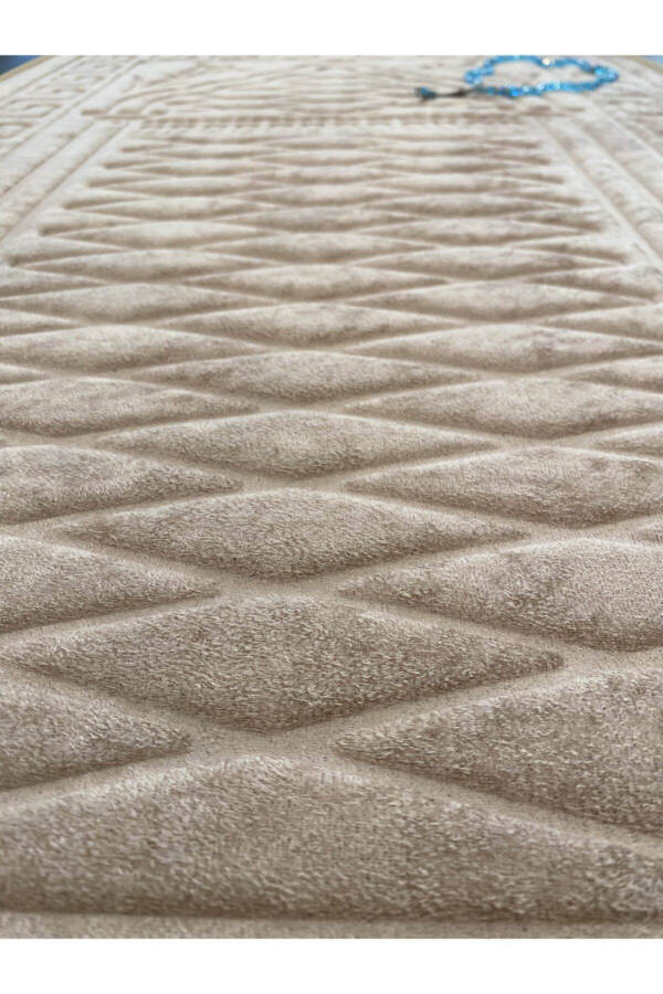 Seccade Diz Ağrıtmayan Kadife Kaymaz Taban Kabartmalı, Işlemeli, Özel Yumuşak Taban %100 Pamuk-Bej - 3