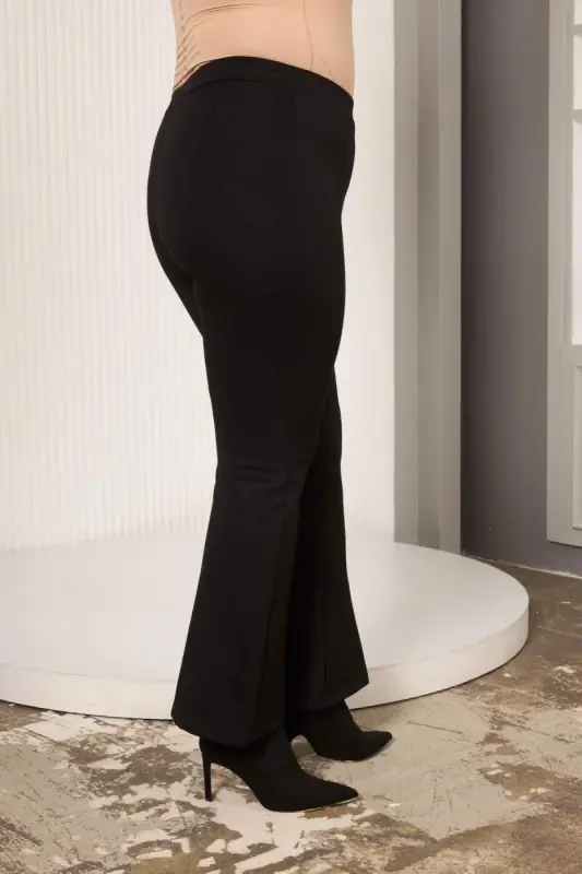 Paça Yırtmaç Detaylı Büyük Beden Siyah Tayt - 1