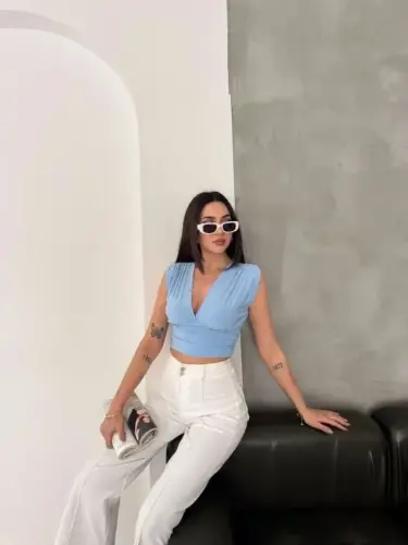 Padded Sleeveless V-Neck Draped Crop Blouse Lycra Fit - Baby Blue - 4